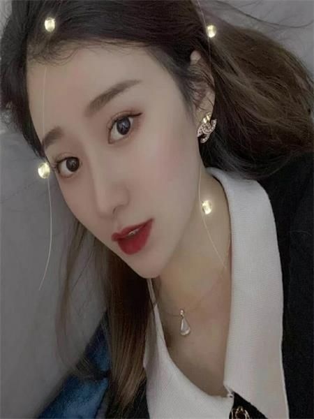 体验嫩妹云珊