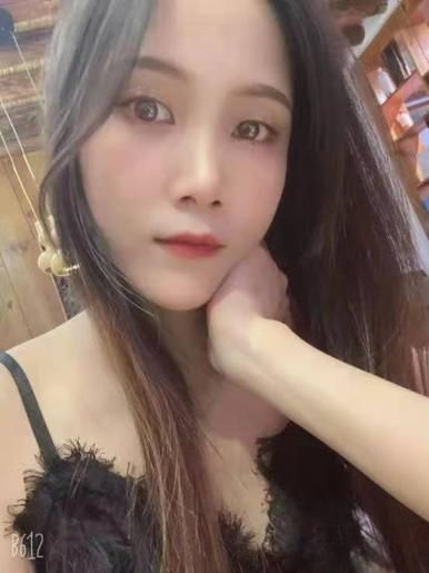 身材颜值都很好的美女，御姐范，确实不错
