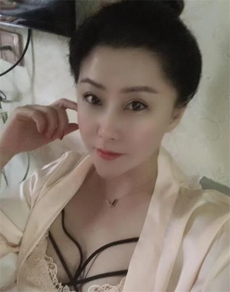 性感的韵味少妇，意犹未尽啊