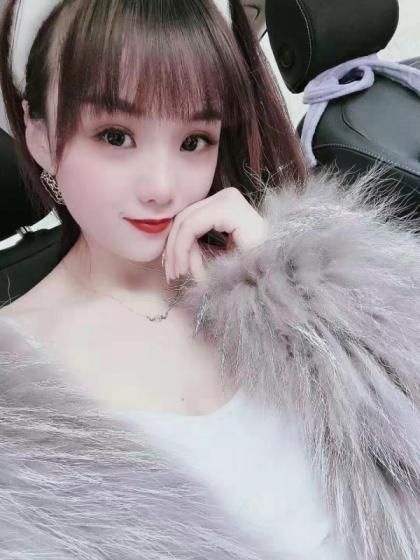 年轻羞涩的小嫩妹，逼紧水多易高潮