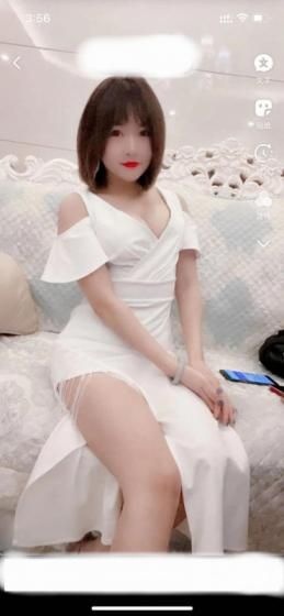 小姐姐比较骚，小巧可爱还可以抱起来艹