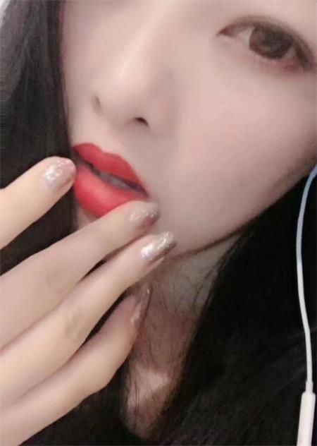 挺不错的妹子，服务型小美女