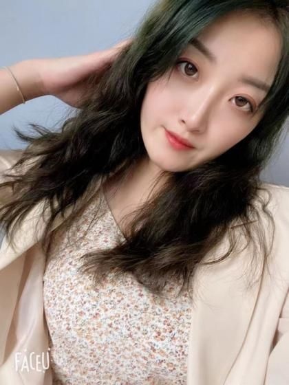 少妇胸很大，身材丰满，喜欢的试试