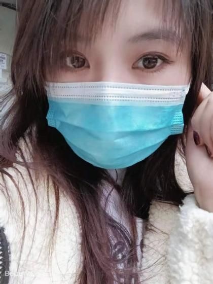 下面紧而且水也多，贼有感觉。性价比很不错