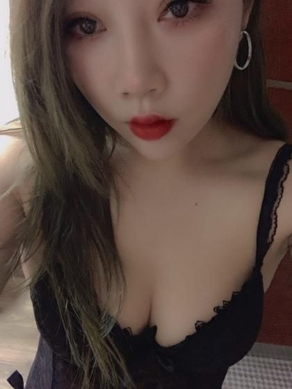 妹子胸大 服务很好 喜欢的可以一试