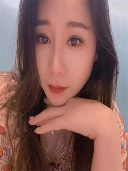 熟女的体验非常棒，喜欢的自己上