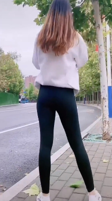 亲身验证高挑长腿妹，口活一流