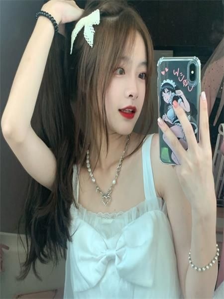 极品妹妹兼职紧紧紧，姿势很配合