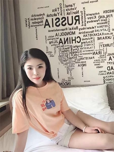 小姐姐全程配合，放的开，风骚无比