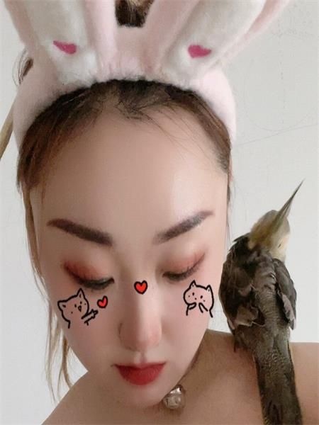 配合度很高的小妹，颜值和身材还行