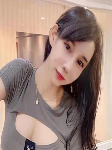 清纯可爱的波霸，服务美妙，人享受