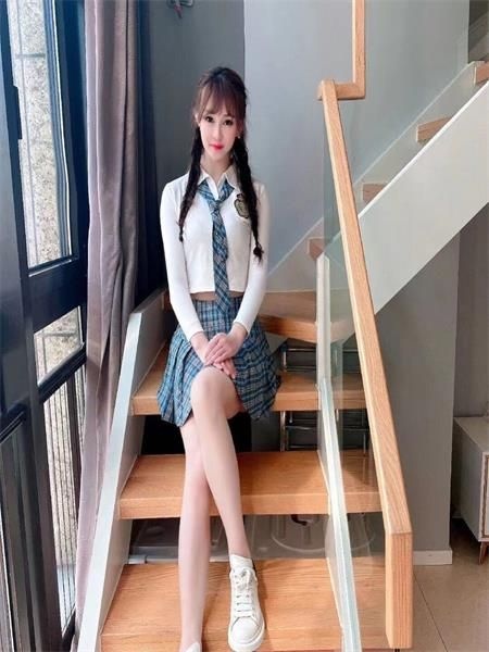 性感美少女服务真