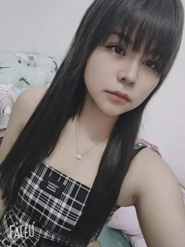 刚下海的兼职妹子，口活一般，需调教