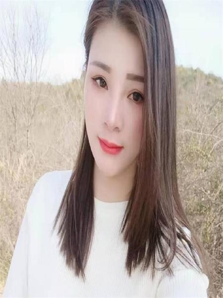 值得—去的小御姐，啪啪非常爽 
