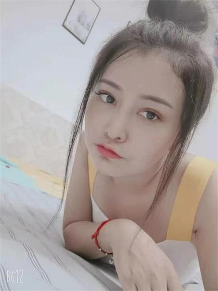 纯情嫩妹兼职，水较多，气质好