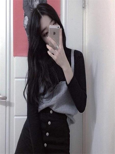 妹子的大波很有感觉，声音也好淫荡，舒服