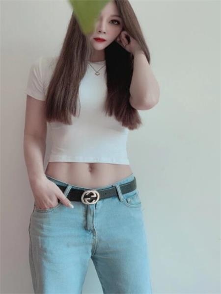 妹妹服务很好，大长腿，高挑美女