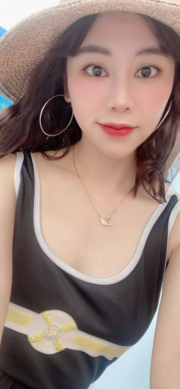 来深圳打响的第一炮，妹子长相不错，性感火辣