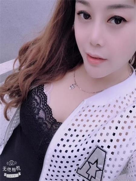 丰满服务型少妇，服务非常舒服，舌头也爽