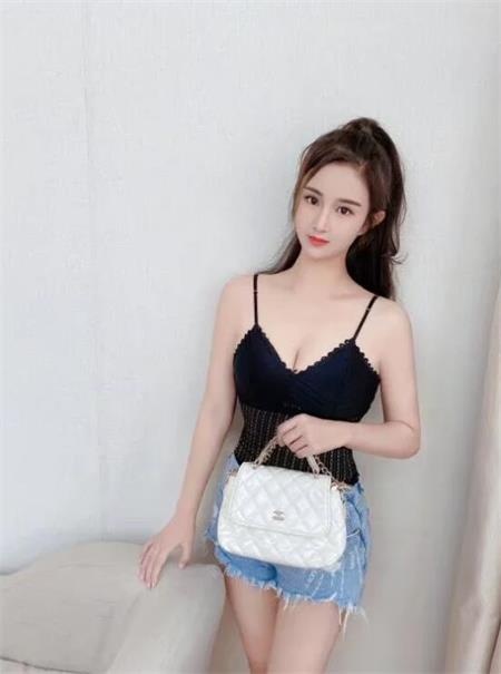 妹子真是挺实诚的，下面还是真心紧