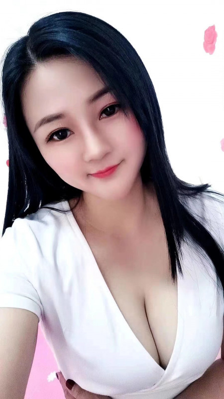 前凸后翘美少妇，服务走心，值得体验
