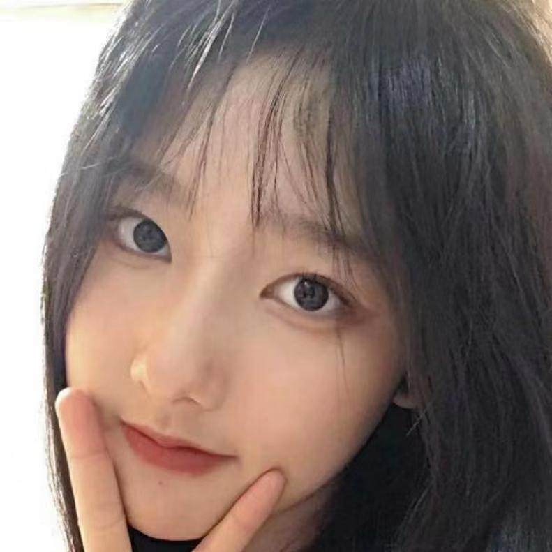 年轻小嫩妹，颜值不错，下面很紧