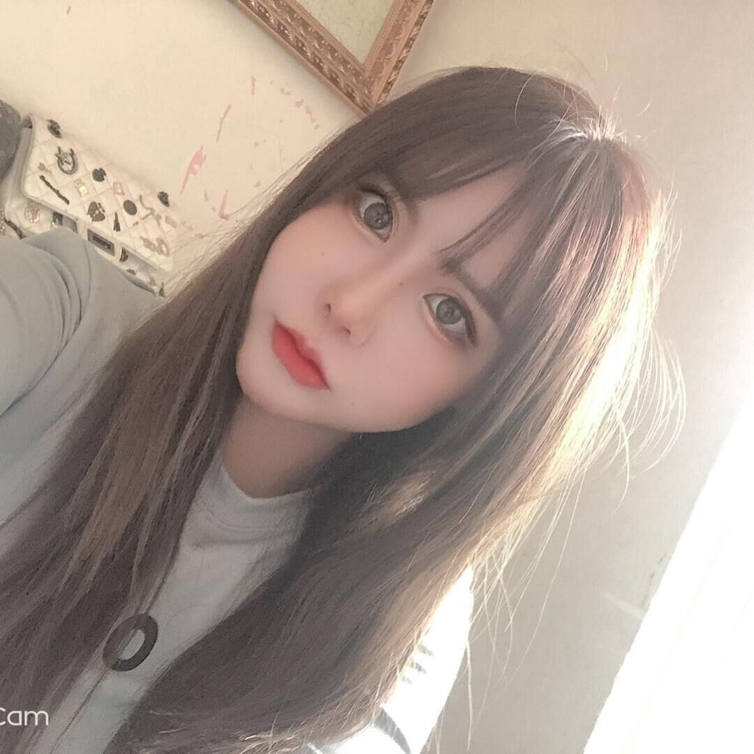 年轻大胸小姐姐，口活好，会调情