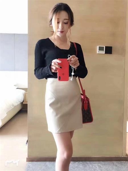 非常实惠的泻火少妇，值得体验
