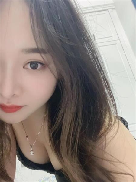 值得再次尝试的性感妹子