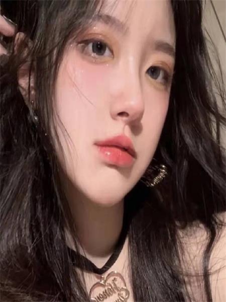 颜值身材都不错的妹妹，口活非常棒