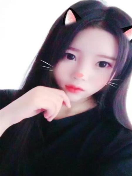 小妹妹很嫩，口到极致，下面很紧