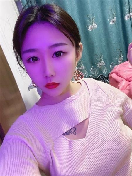 刚出来兼职的小妹妹，很紧致， 爽歪歪