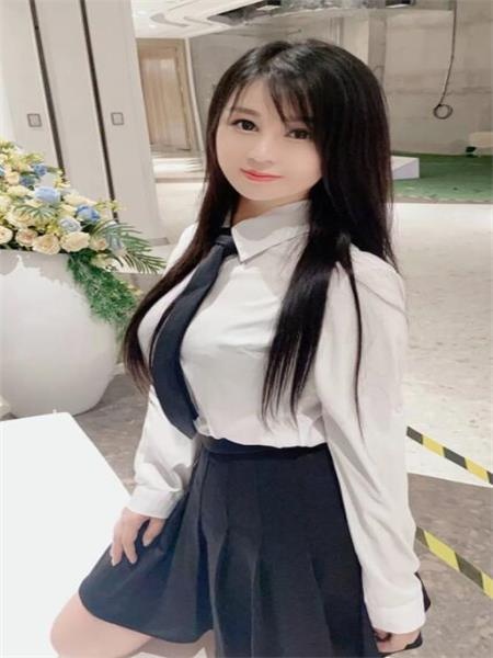 温柔小姑娘，口活还行，后入非常爽