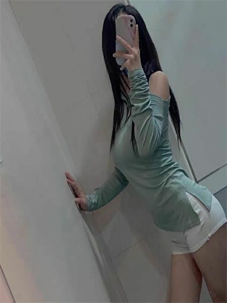 体验个年轻性感妹纸，口活好，身材棒