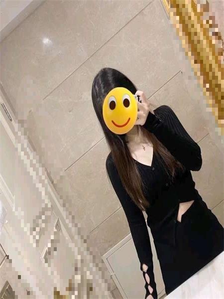 身材极好的性感妹子，口的很舒服