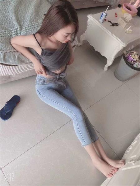妹子颜值好，大长腿，特爽的经历