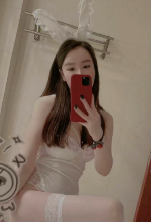 乖巧小妹子，服务态度绝对一流，有种小情人的感觉
