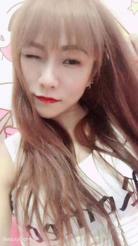 妹子肤白貌美，人很热情，身材好还很实惠