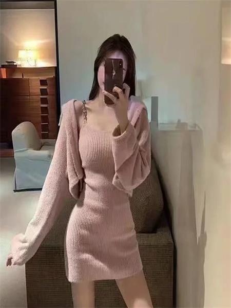 奶子很大服务不错的小妹，值得你拥有