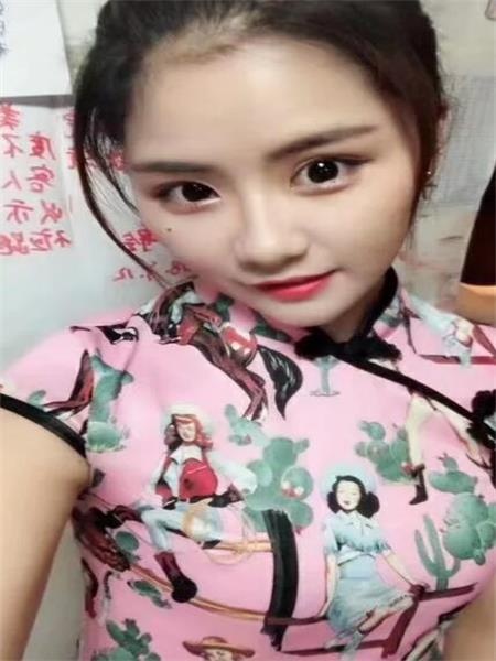 服务很舒服的学生妹，很嫩，很敏感