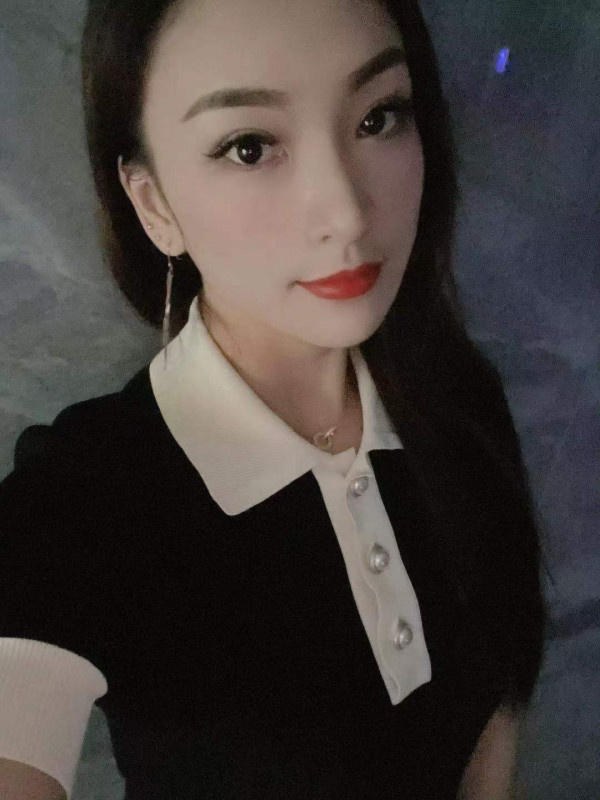态度好，波推舒服，特点是深喉，好爽