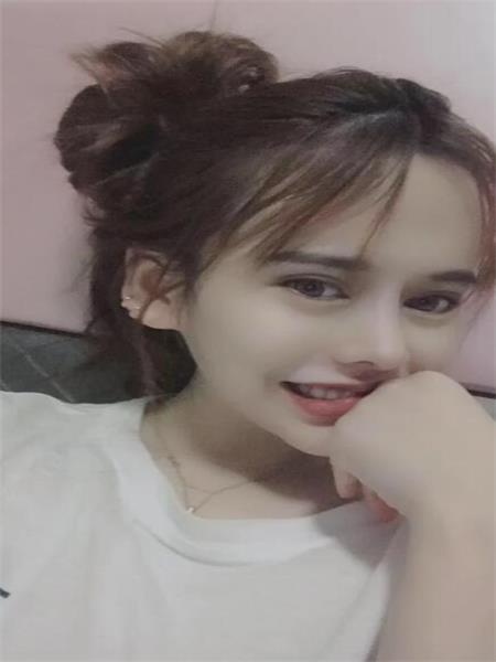 年轻大学生，气质小白虎，很爽，很舒服