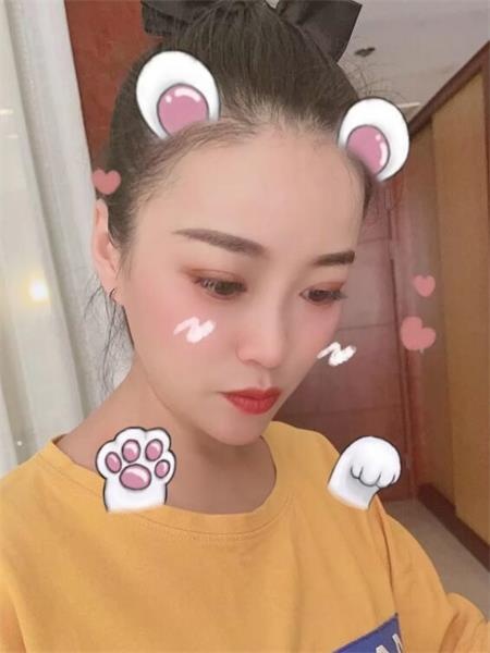 妹子很配合，下面紧，服务非常爽