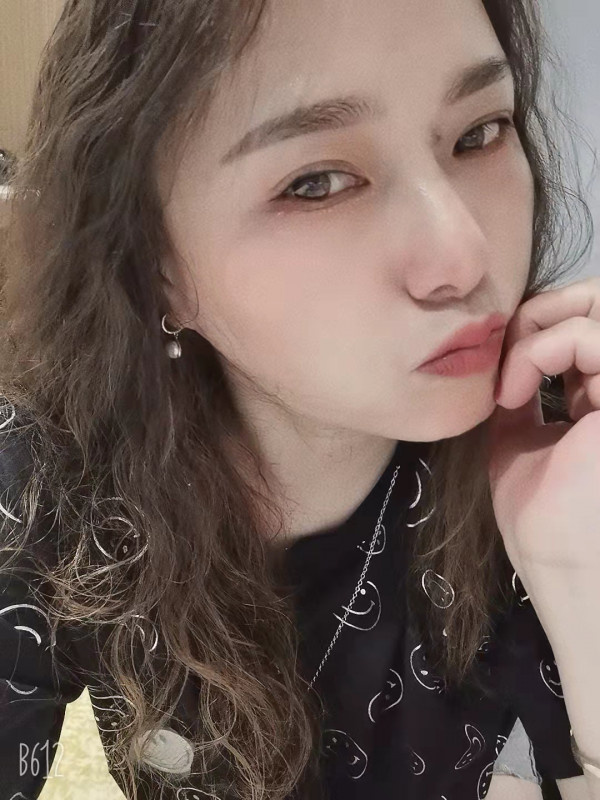 服务还算中规中矩的妹子，泻火真是不错