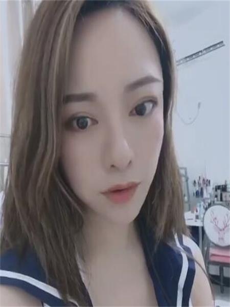 服务很骚的少妇，活很舒服