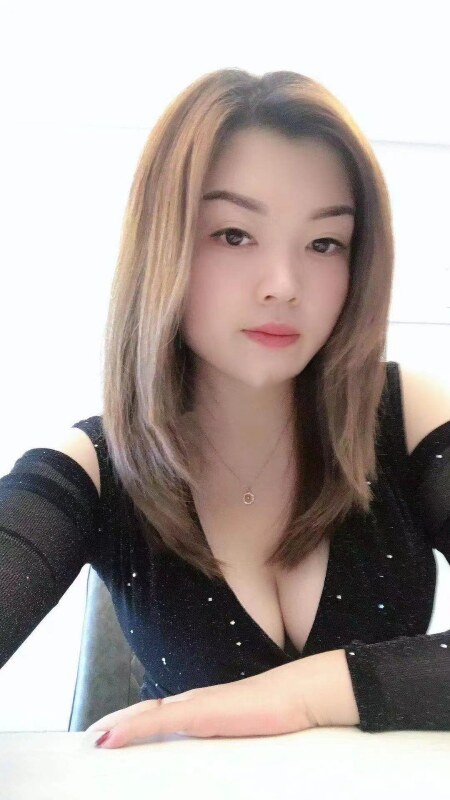 妹子热情主动，态度是真的好