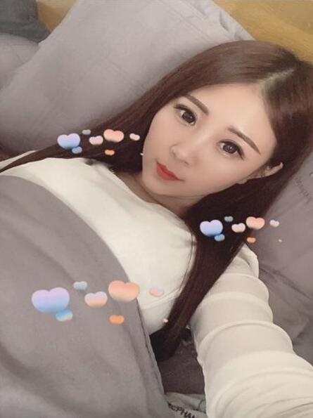 女人挺温柔的，下面水比较多，会疼人