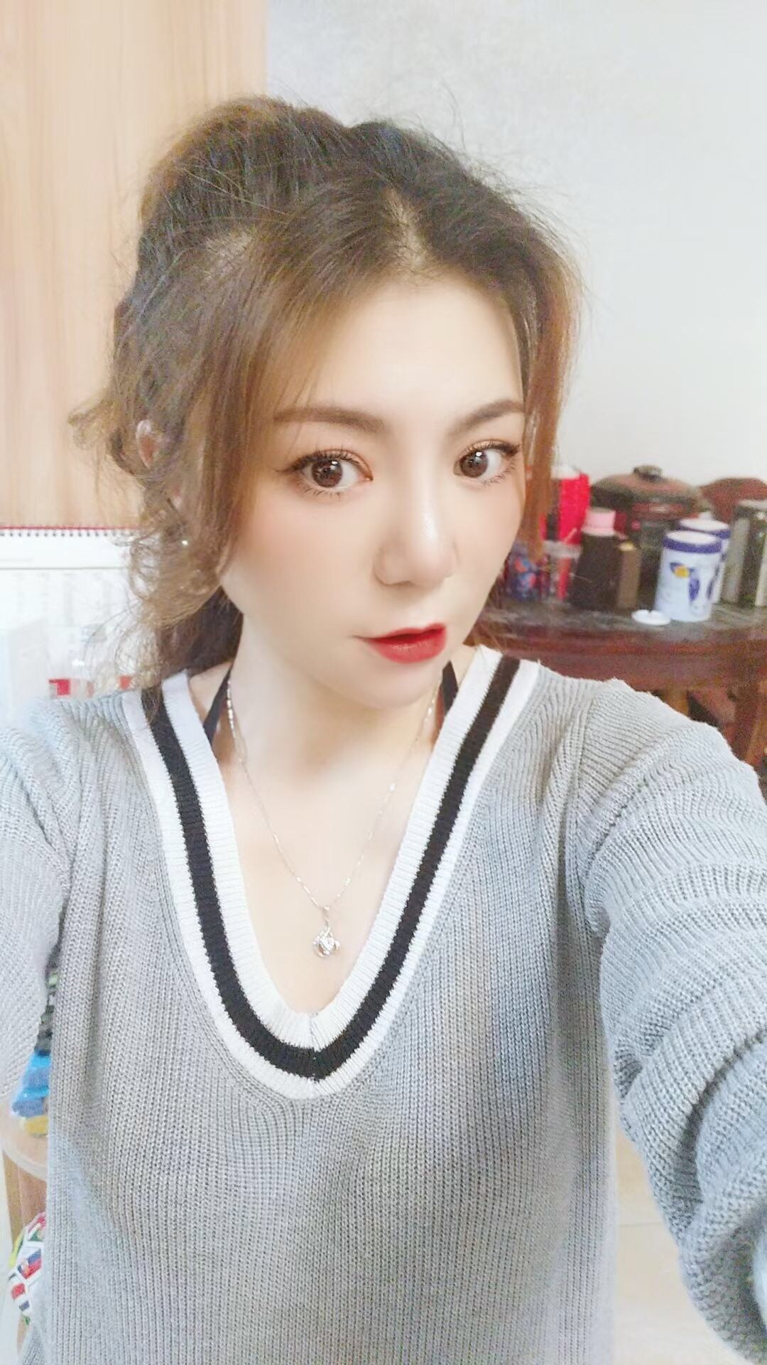 个子不高的兼职妹子，技术专业，推荐大家试试