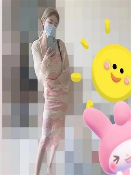 妹子身材真的不错，下面还会吸，舒服啊