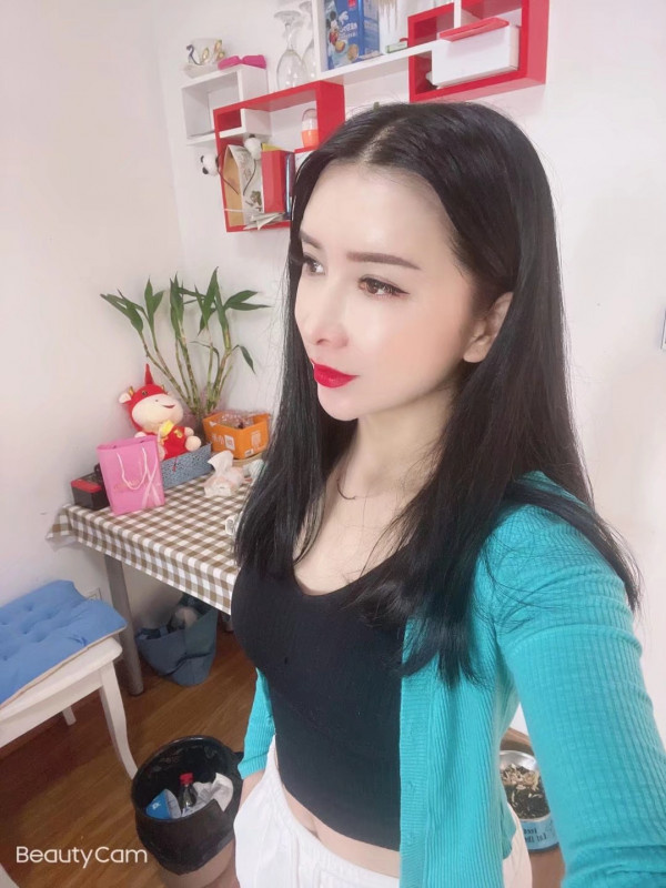 爱健身的少妇，很温柔，战斗力超强